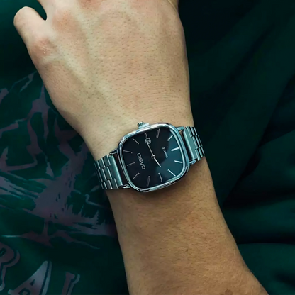 Kostenlose luxuriöse 36-mm-Uhr von CASIO 