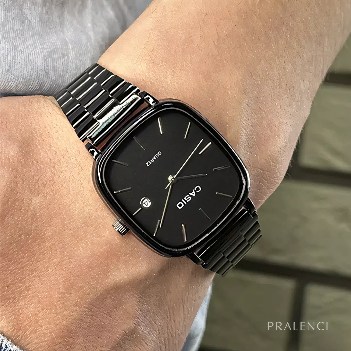 Kostenlose luxuriöse 36-mm-Uhr von CASIO 