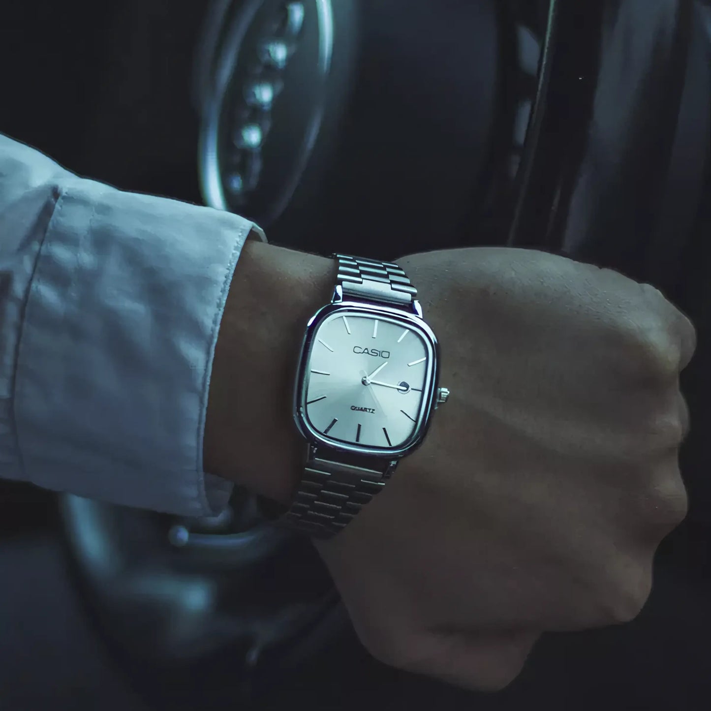 Kostenlose luxuriöse 36-mm-Uhr von CASIO 