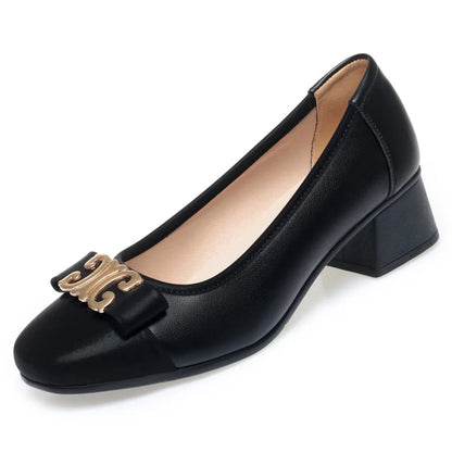 Elegante Schuhe mit niedrigem Absatz