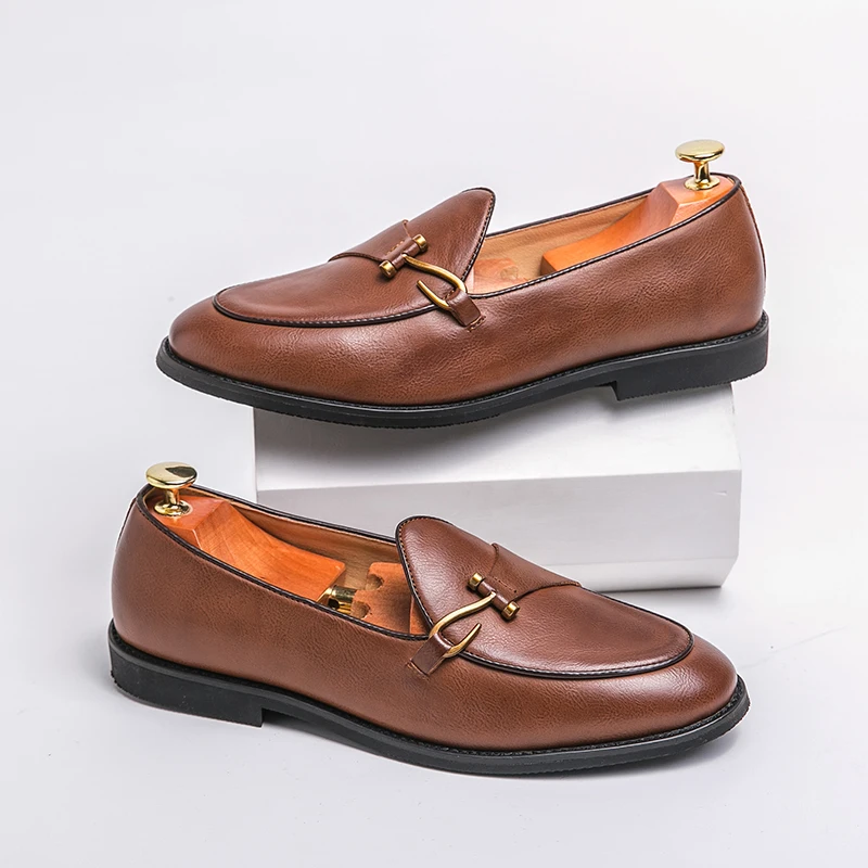 Klassische Loafer mit Profil